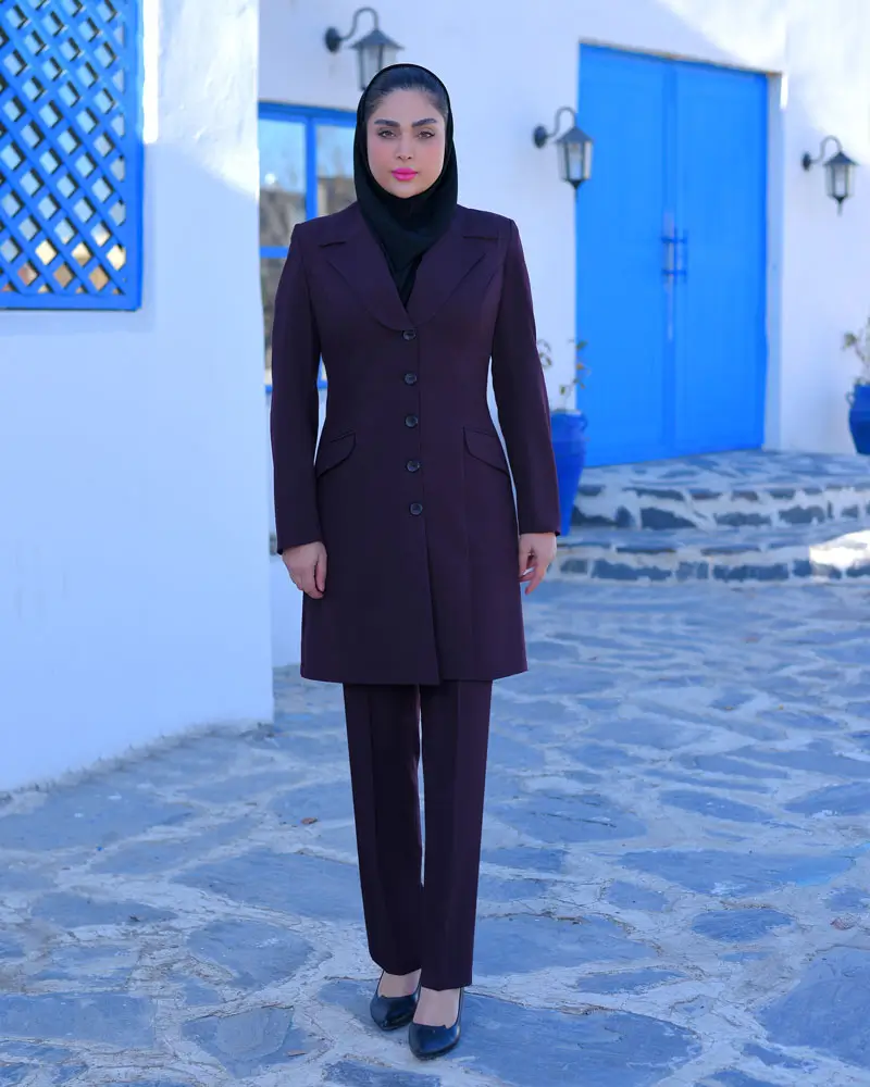 دلایل کج شدن پایین مانتو
